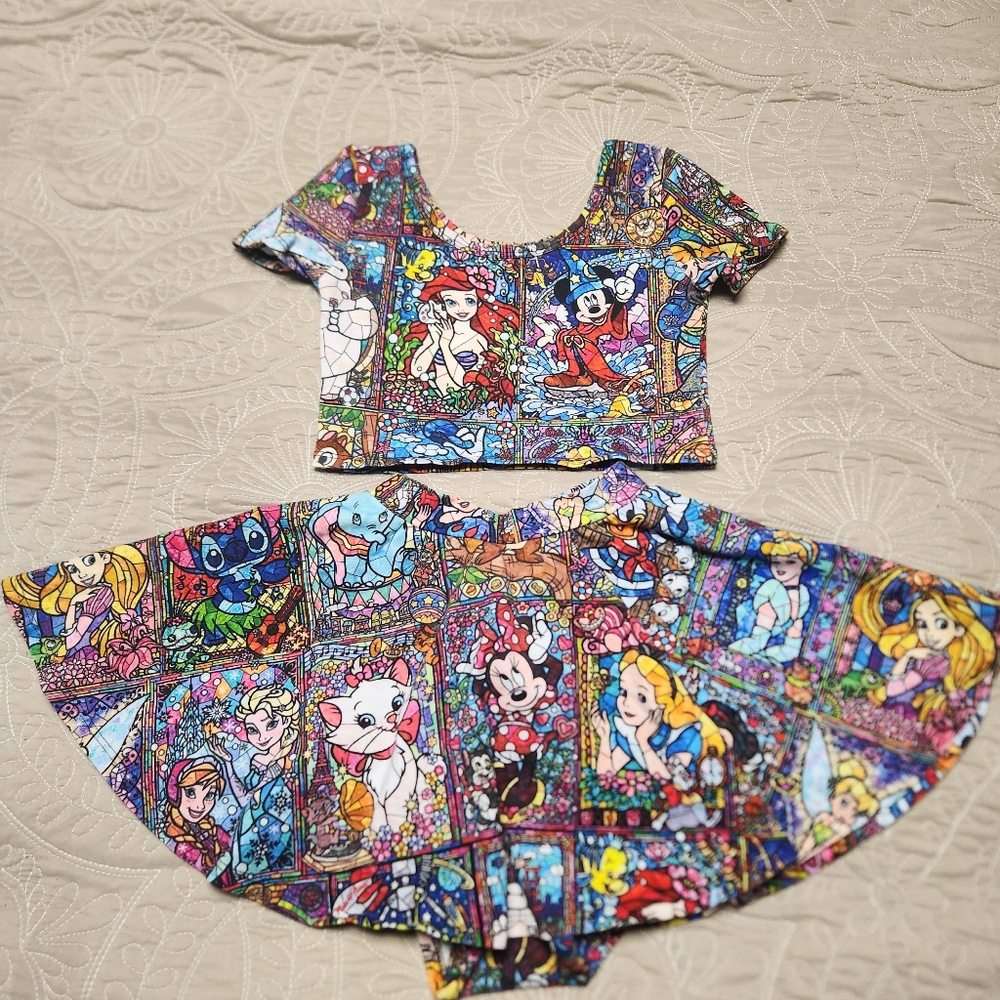 Wild Rich Kids 2pc Stained Glass